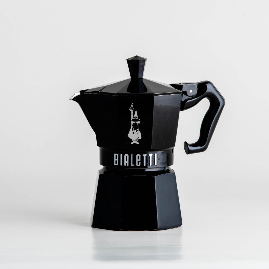 
                  
                    Bialetti Moka Exclusive 3 Cup Black
                  
                